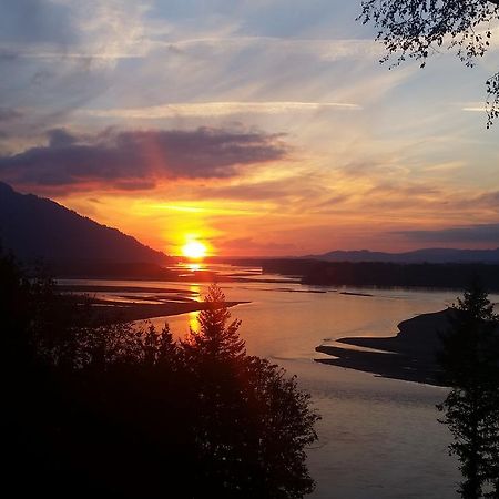 The Fraser River'S Edge B&B Lodge Chilliwack Exteriör bild